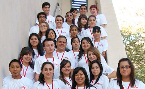 Group photo of the 2009 EOP students.
